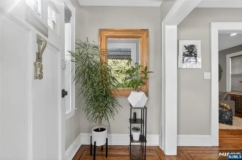 13 Front Street North Arlington NJ 07031