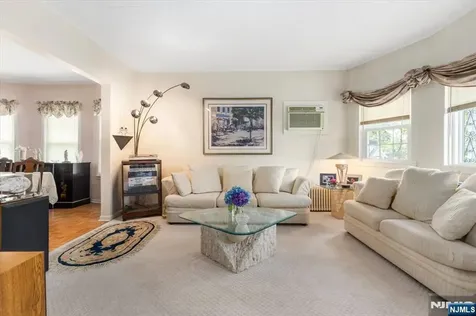 209 Washington Avenue Rutherford NJ 07070