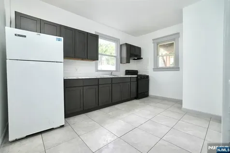 240-242 Sunset Avenue Newark NJ 07106