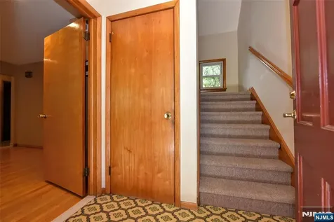 24 Maple Avenue Waldwick NJ 07463