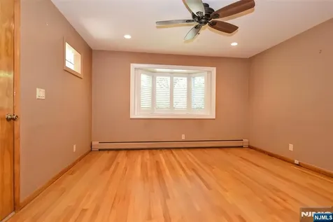24 Maple Avenue Waldwick NJ 07463
