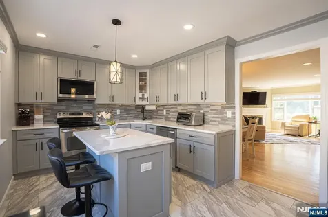 575 Grove Clifton NJ 07013