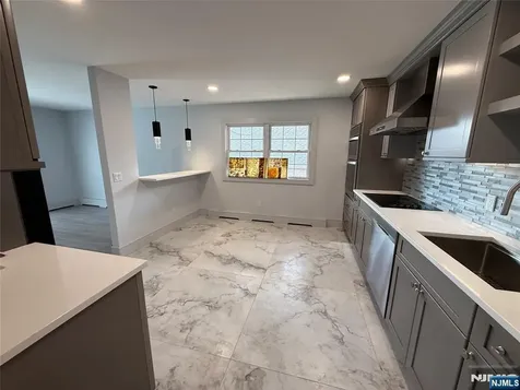 2357 Linwood Avenue Fort Lee NJ 07024