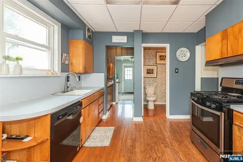 118 Hamilton Avenue Hasbrouck Heights NJ 07604