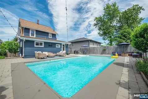 118 Hamilton Avenue Hasbrouck Heights NJ 07604