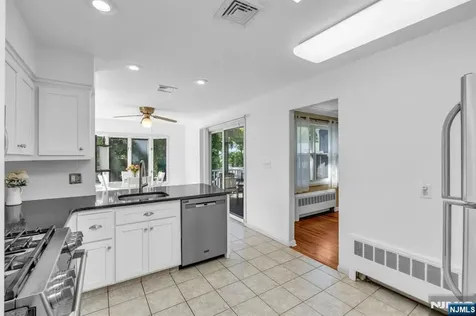 31 Monhegan Avenue Wayne NJ 07470