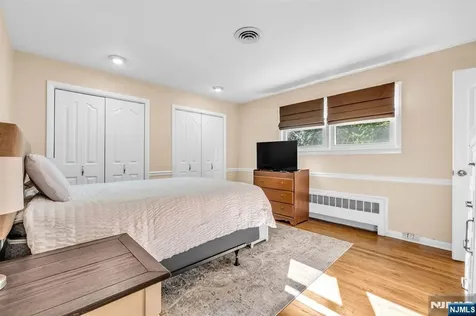 31 Monhegan Avenue Wayne NJ 07470