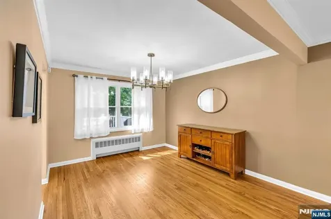 31 Monhegan Avenue Wayne NJ 07470