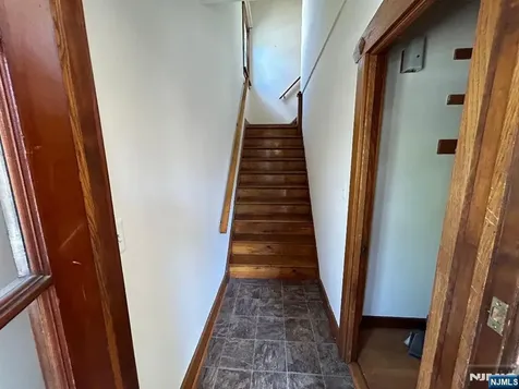 256 7th Street Clifton NJ 07011