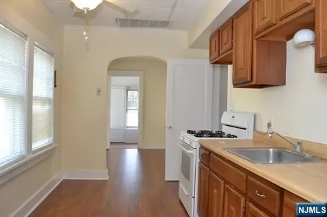 471 Sicomac Avenue Wyckoff NJ 07481