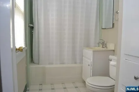471 Sicomac Avenue Wyckoff NJ 07481