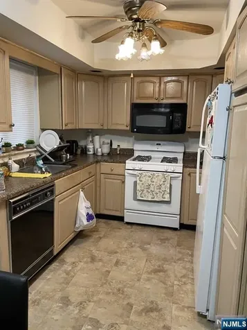 1323 Anderson Fort Lee NJ 07024