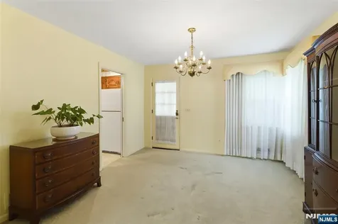 169 Hamilton Road Teaneck NJ 07666