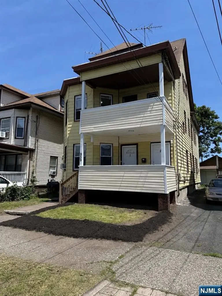 955-957 Madison Avenue Paterson NJ 07501
