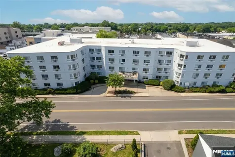 333 Grand Avenue Palisades Park NJ 07650