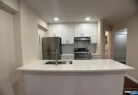 333 Grand Avenue Palisades Park NJ 07650