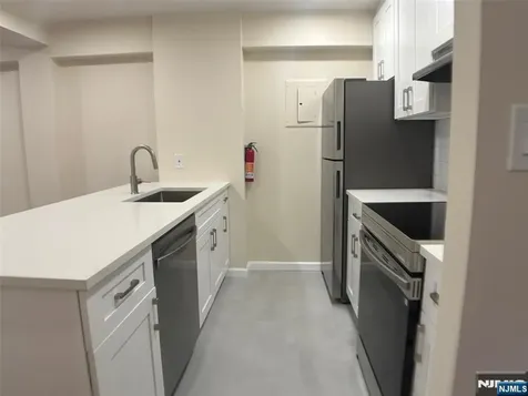 333 Grand Avenue Palisades Park NJ 07650