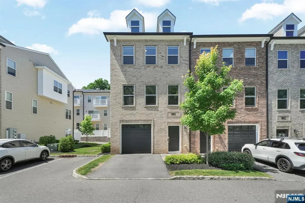 805 Abbe Road Little Falls NJ 07424
