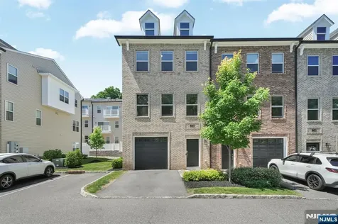 805 Abbe Road Little Falls NJ 07424