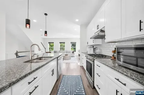 805 Abbe Road Little Falls NJ 07424