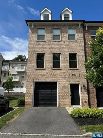 805 Abbe Road Little Falls NJ 07424