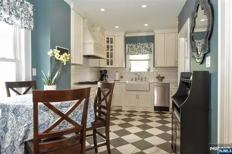 354 Demarest Avenue Oradell NJ 07649
