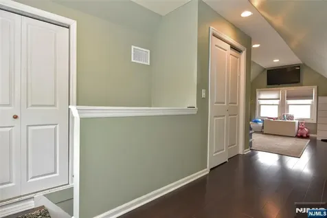 354 Demarest Avenue Oradell NJ 07649