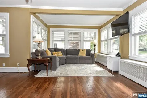 354 Demarest Avenue Oradell NJ 07649