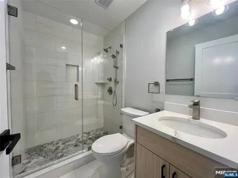 48 Tuttle Wallington NJ 07057