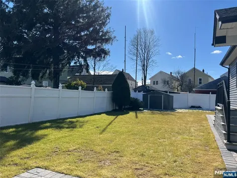 48 Tuttle Wallington NJ 07057