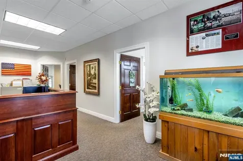 161 Mckinley Street Closter NJ 07624