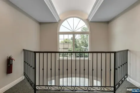 161 Mckinley Street Closter NJ 07624