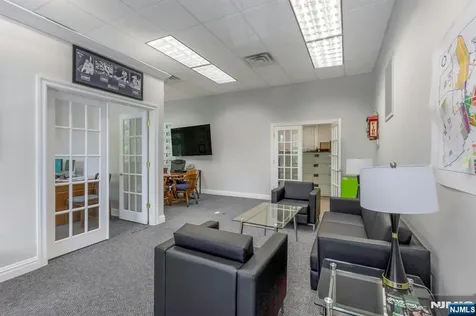 161 Mckinley Street Closter NJ 07624