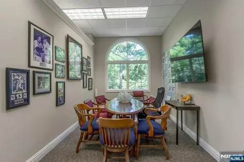 161 Mckinley Street Closter NJ 07624