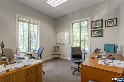 161 Mckinley Street Closter NJ 07624