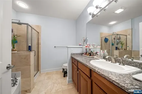 22 Avenue At Port Imperial West New York NJ 07093