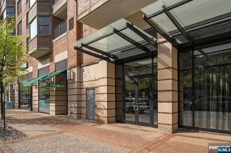 22 Avenue At Port Imperial West New York NJ 07093