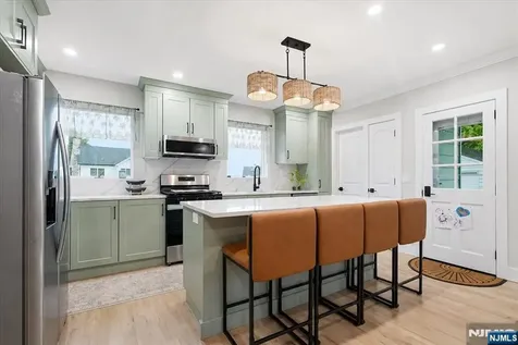 7 Shores Road Mendham Township NJ 07869