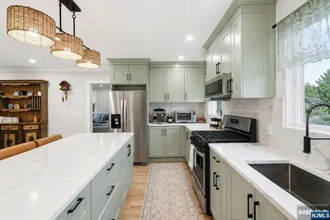 7 Shores Road Mendham Township NJ 07869