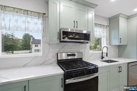 7 Shores Road Mendham Township NJ 07869