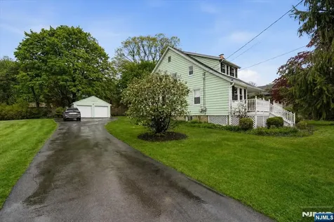 7 Shores Road Mendham Township NJ 07869