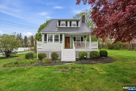 7 Shores Road Mendham Township NJ 07869