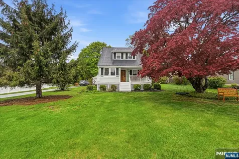 7 Shores Road Mendham Township NJ 07869