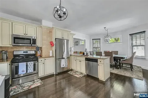 277 Madison Avenue Clifton NJ 07011
