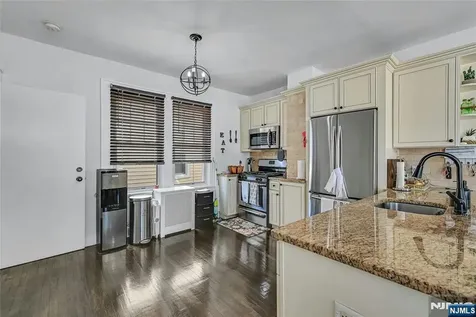 277 Madison Avenue Clifton NJ 07011