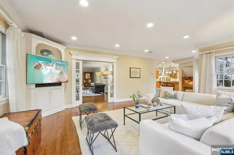 215 Beechwood Road Ridgewood NJ 07450