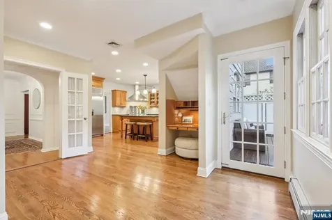 215 Beechwood Road Ridgewood NJ 07450
