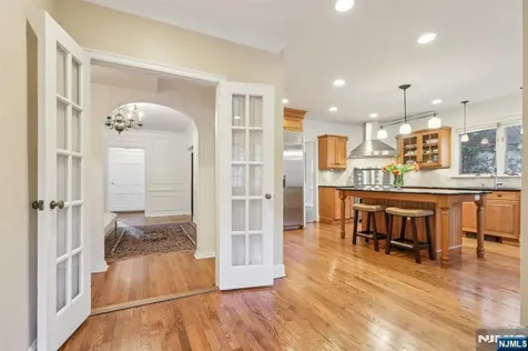 215 Beechwood Road Ridgewood NJ 07450