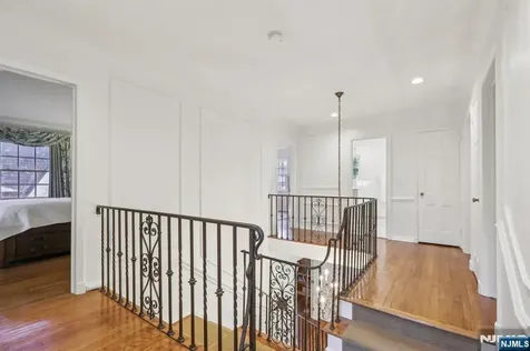 215 Beechwood Road Ridgewood NJ 07450