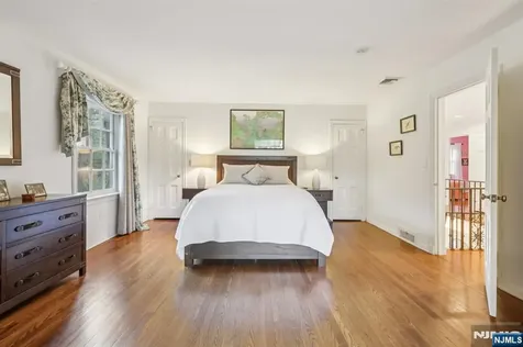 215 Beechwood Road Ridgewood NJ 07450